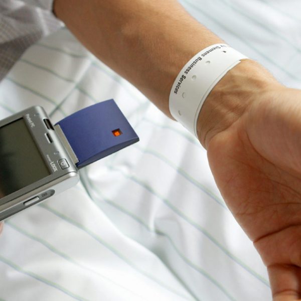 سیستم RFID در بیمارستان